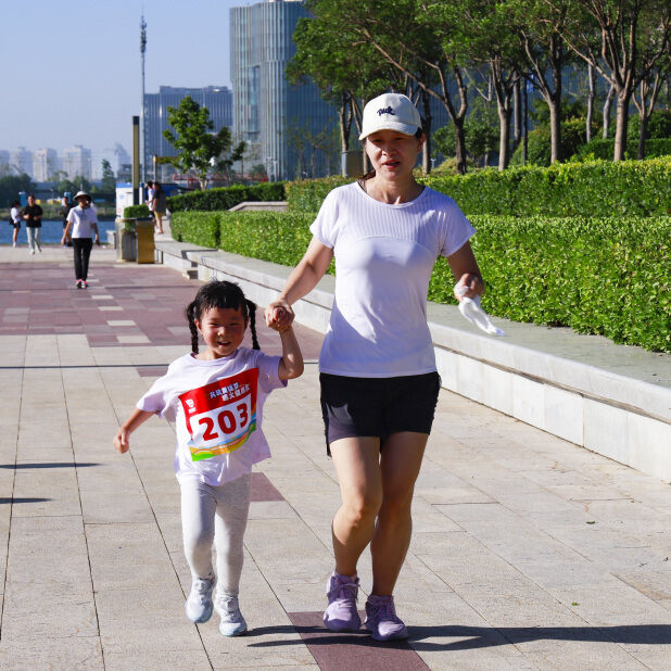 瑞火体育「共筑奥运梦·瑞火健康跑」百人健康跑活动圆满结束