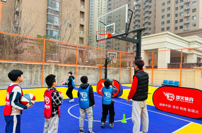 青少年篮球
